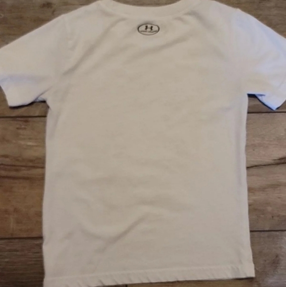 Under Armour Reel It In white tshirt - Picture 4 of 4